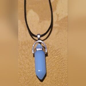 1x Necklace Quartz Chakra Crystal Natural Healing Point Gemstone Pendant - Blue